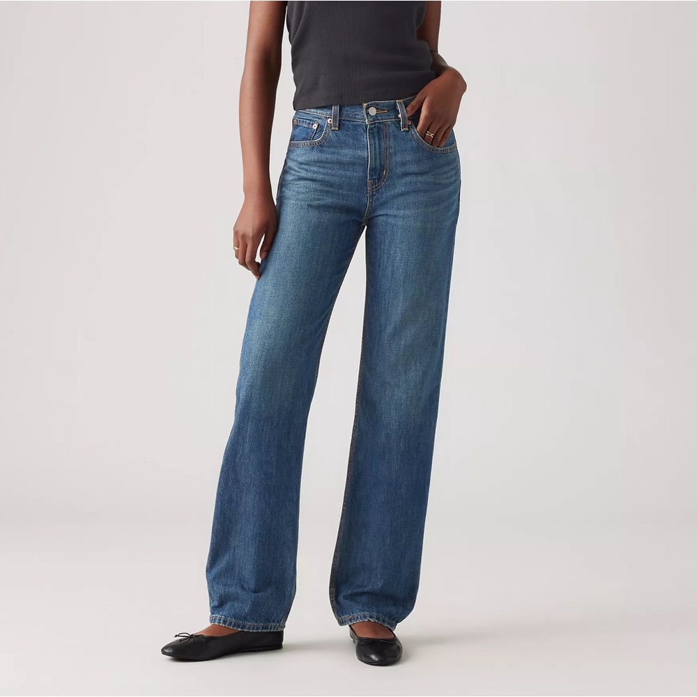 NWT Levi's Dark Wash Low Pro Mid-rise Women's Jeans